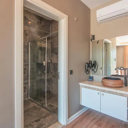 The Bay Club Feriested 5*