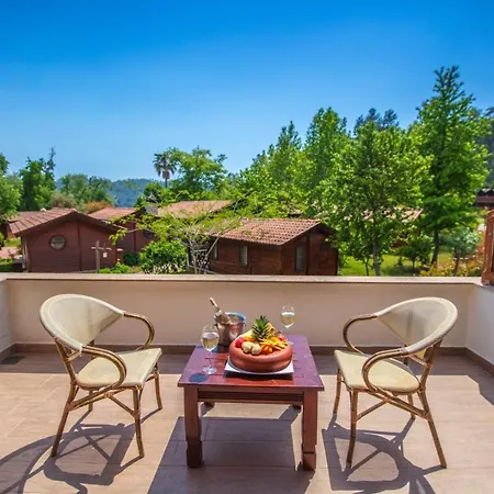 The Bay Club Feriested