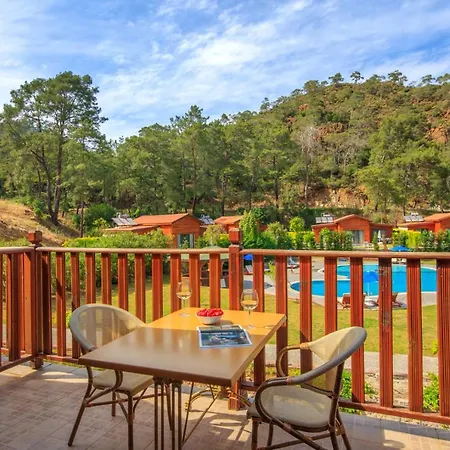 Feriested The Bay Club 5*