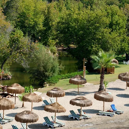 The Bay Club Feriested