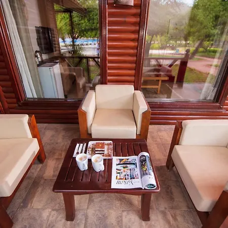 Отель The Bay Club