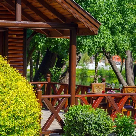 The Bay Club Отель 5*