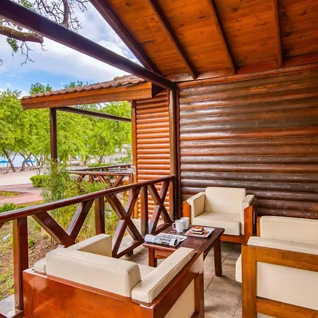 The Bay Club Отель 5*