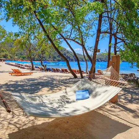 Отель The Bay Club Фетхие