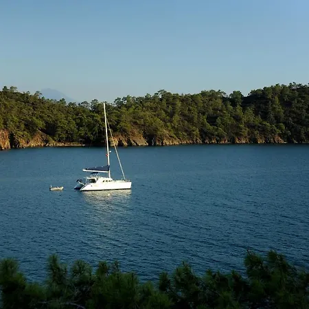 The Bay Club Отель 5*